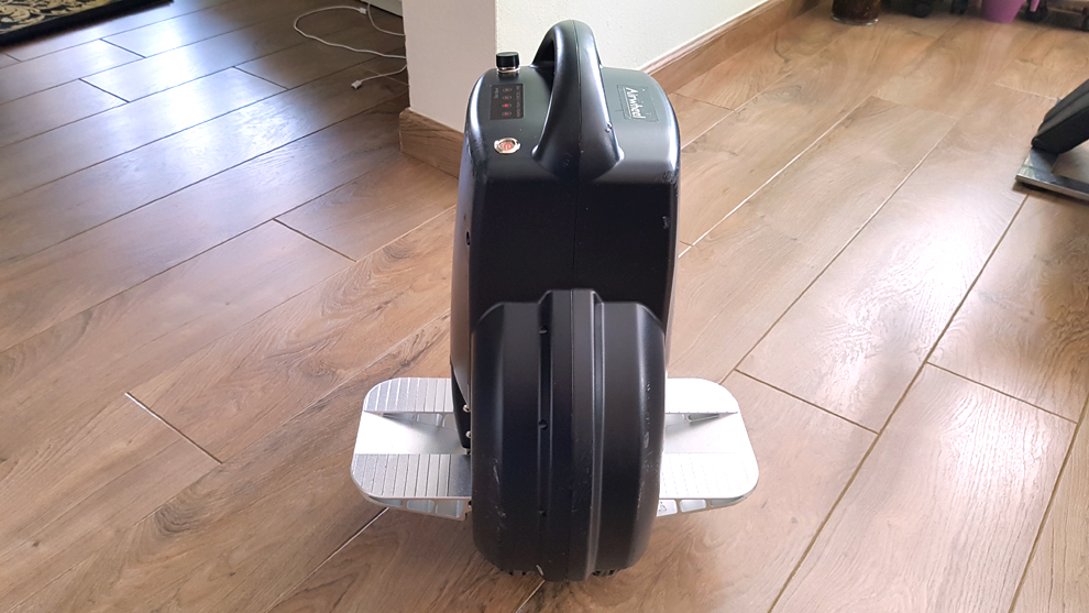 Prodam_Airwheel_Q3_260Wh_jeste v zaruce